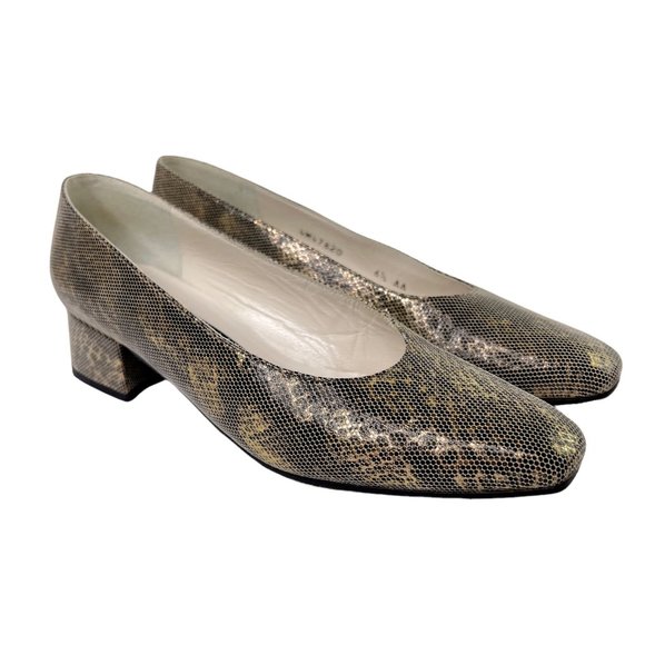 Stuart Weitzman Slip On Snake Embossed Leather Slip On Block Heel Pumps 6.5 AA - Picture 1 of 11